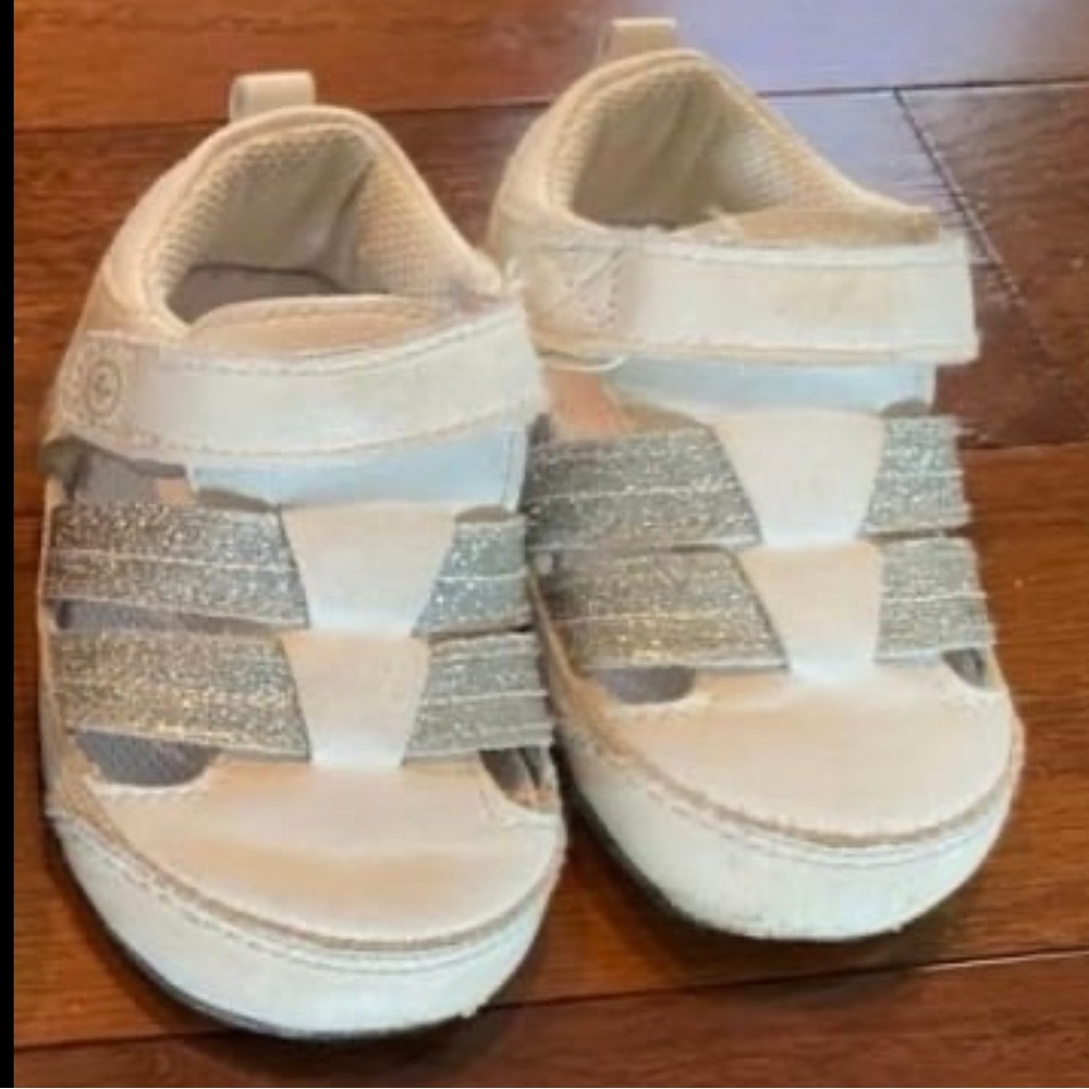 Baby Girl Stride Rite Shoes Size 6-12 Month